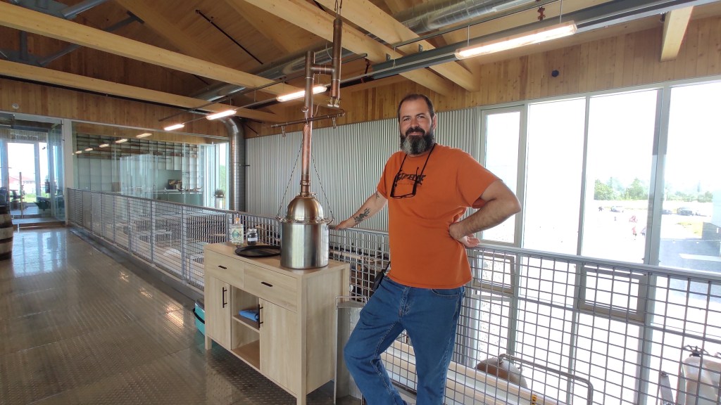 Gin, whisky, acérum, j’ai (presque) tout goûté à la Distillerie du St. Laurent